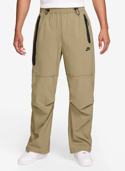 Nike Tech Woven Oversized Sweatpants
