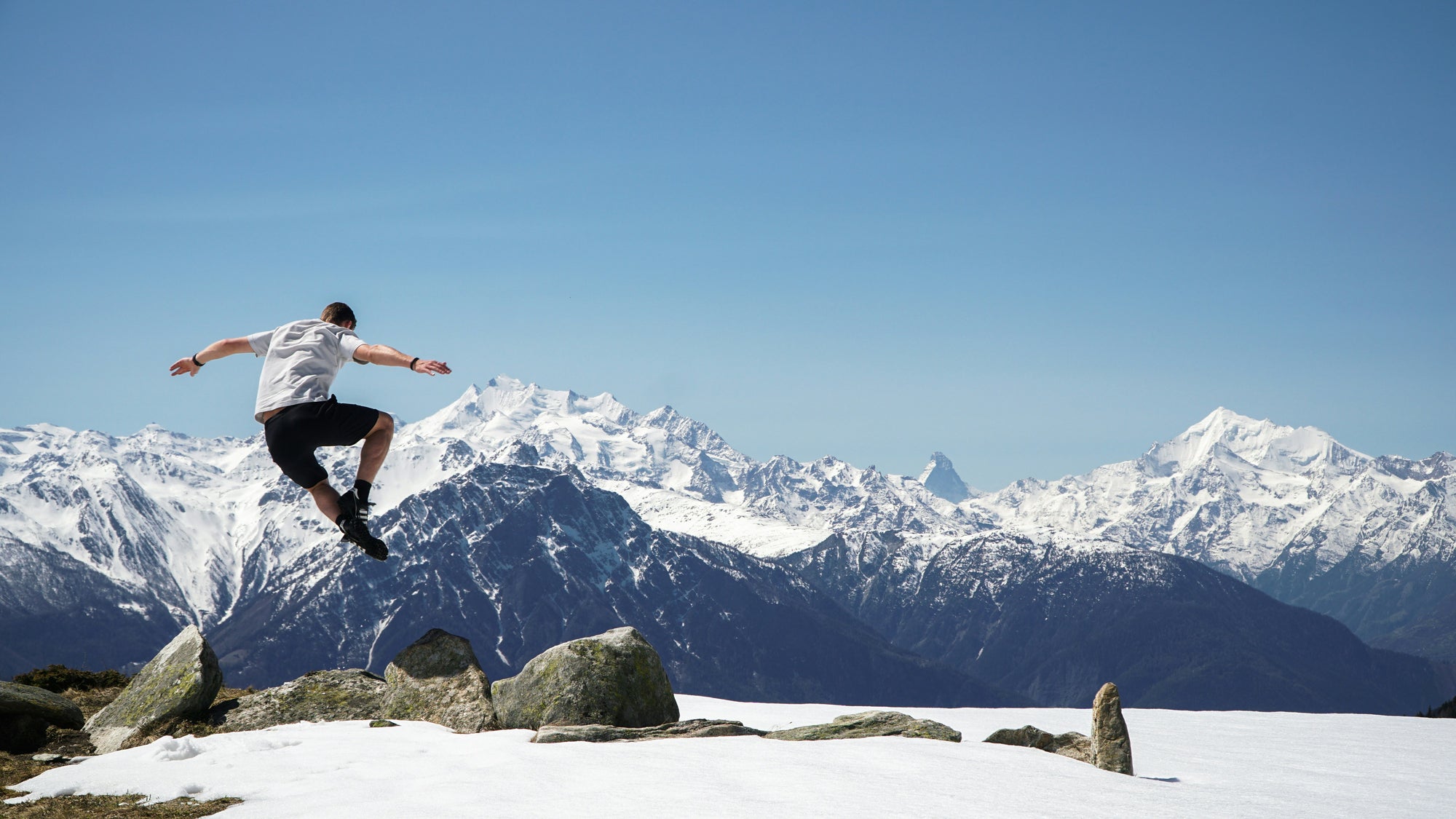 Sports & Outdoor